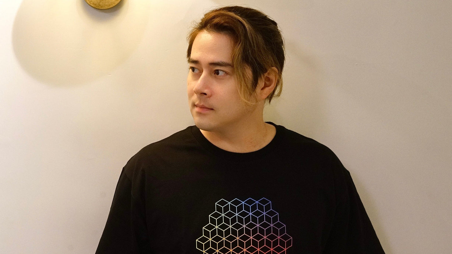 Mankind Imagine Rainbow Limitless Logo T-Shirt in Black 限量初版